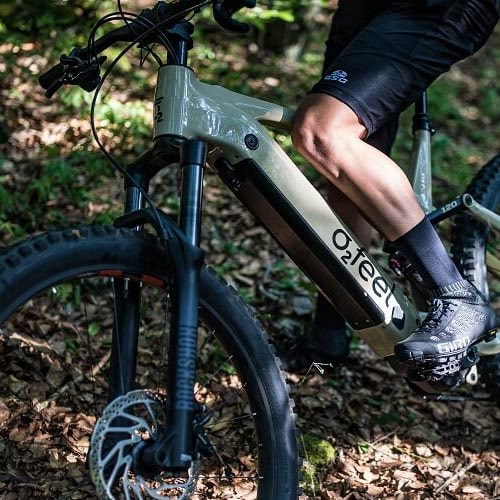 Fourche RockShox sur un vélo Amplitude